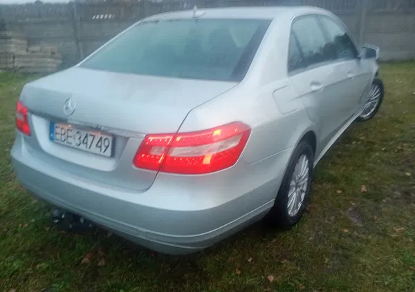 mercedes benz klasa e Mercedes-Benz Klasa E cena 47500 przebieg: 200000, rok produkcji 2009 z Bełchatów